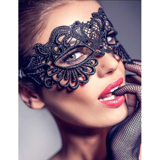 Enchanting Black Lace eye mask